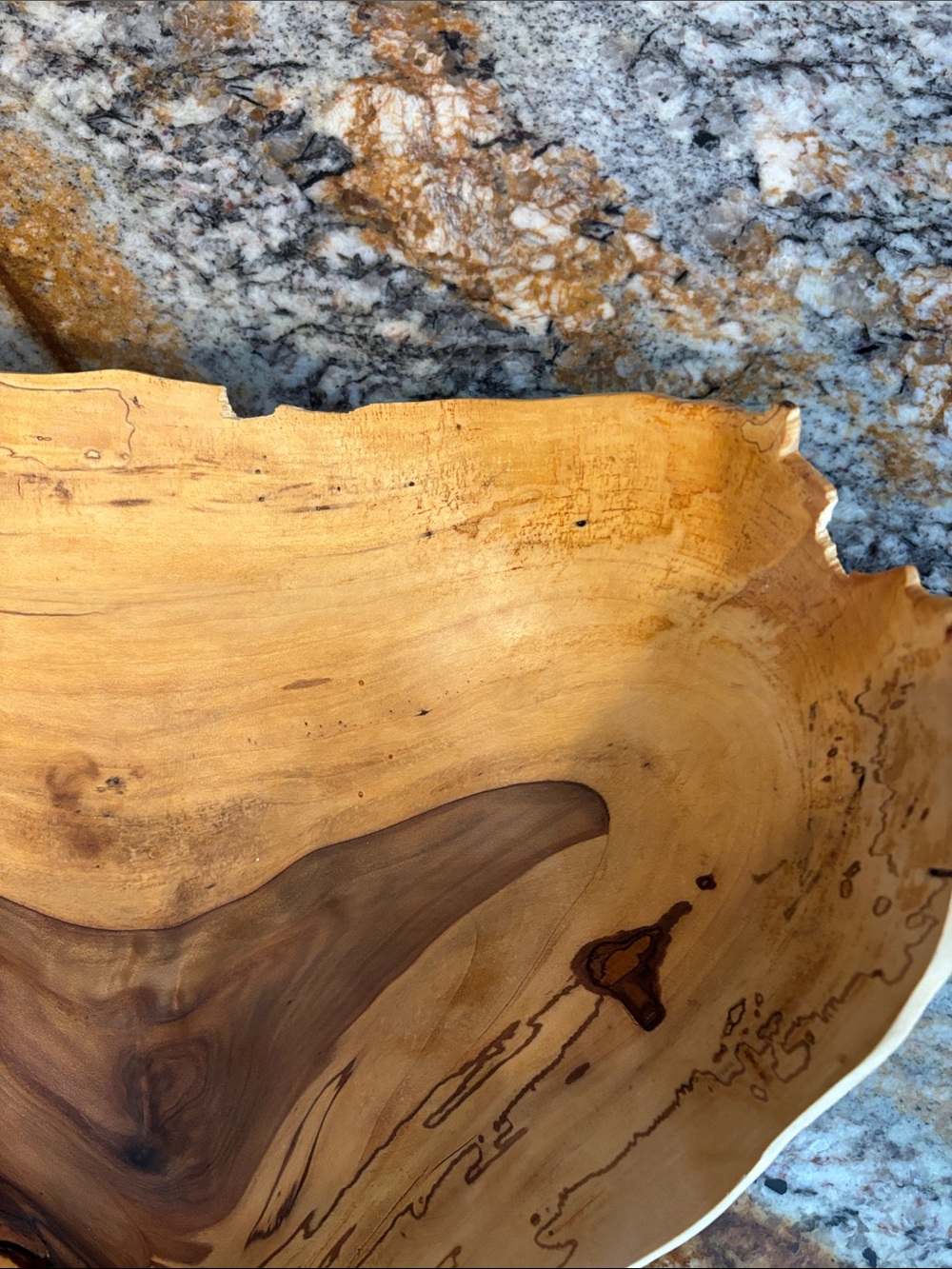 Sweet Gum Wood Serving Bowl with Rough Edges- Signed D. Callahan - Picture 5 of 16
